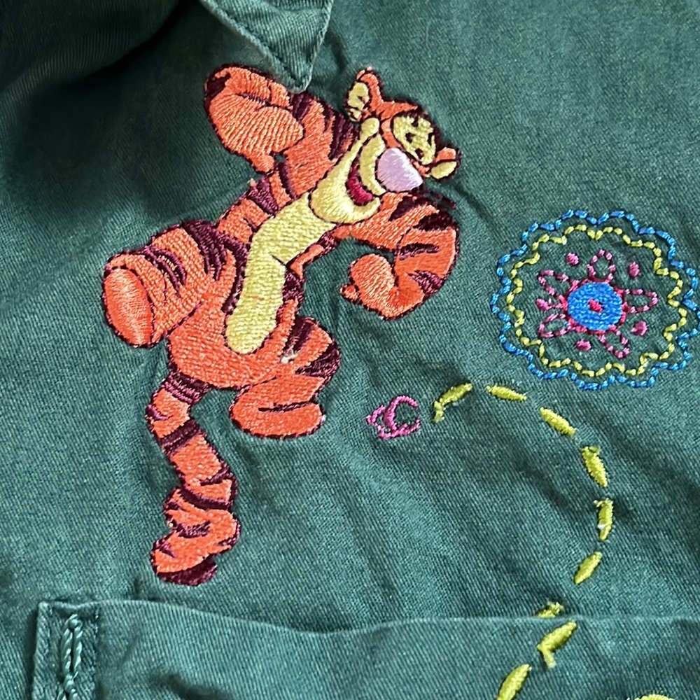 Vintage DISNEY Pooh Embroidered Button Down Shirt - Picture 6 of 10